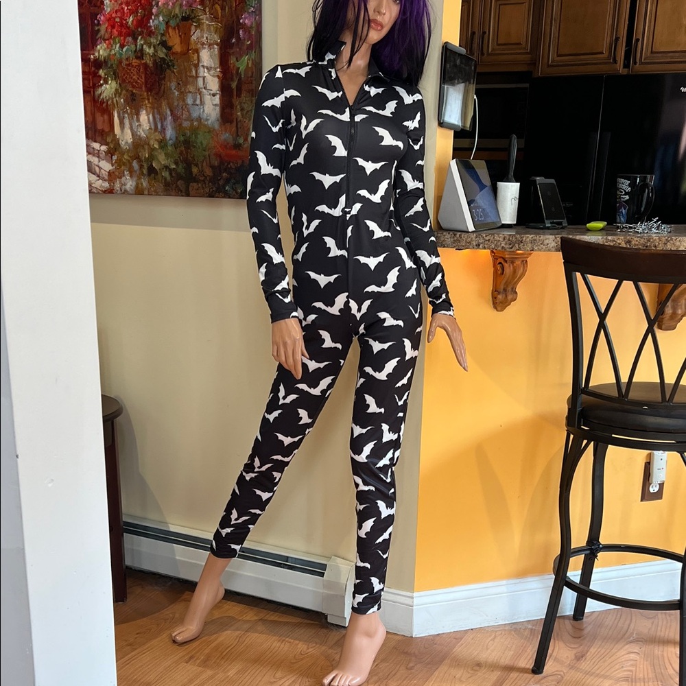 Black & White Bat Print XS  Jumpsuit unitard nwot